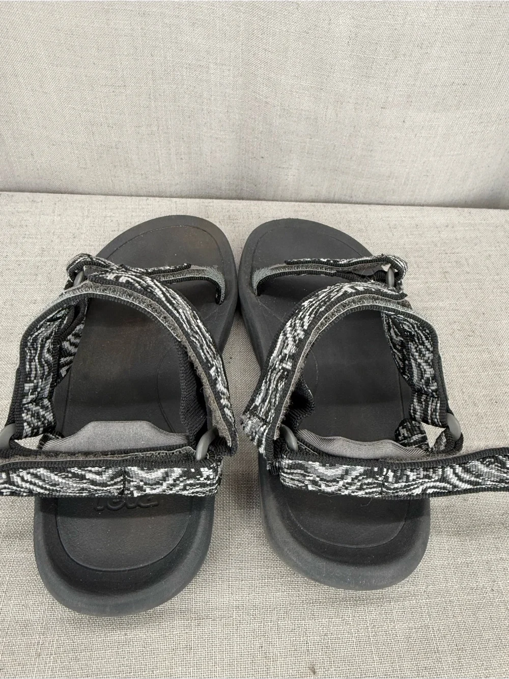 Teva Hurricane XLT2 Sandals kids sz 1Hiking Strappy Comfort Low Top Black Gray